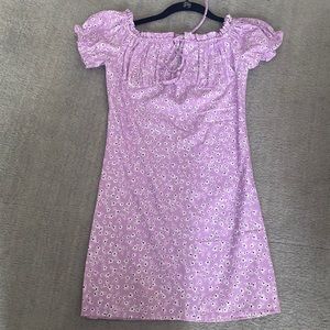 Cute for a date night or dinner with friends!